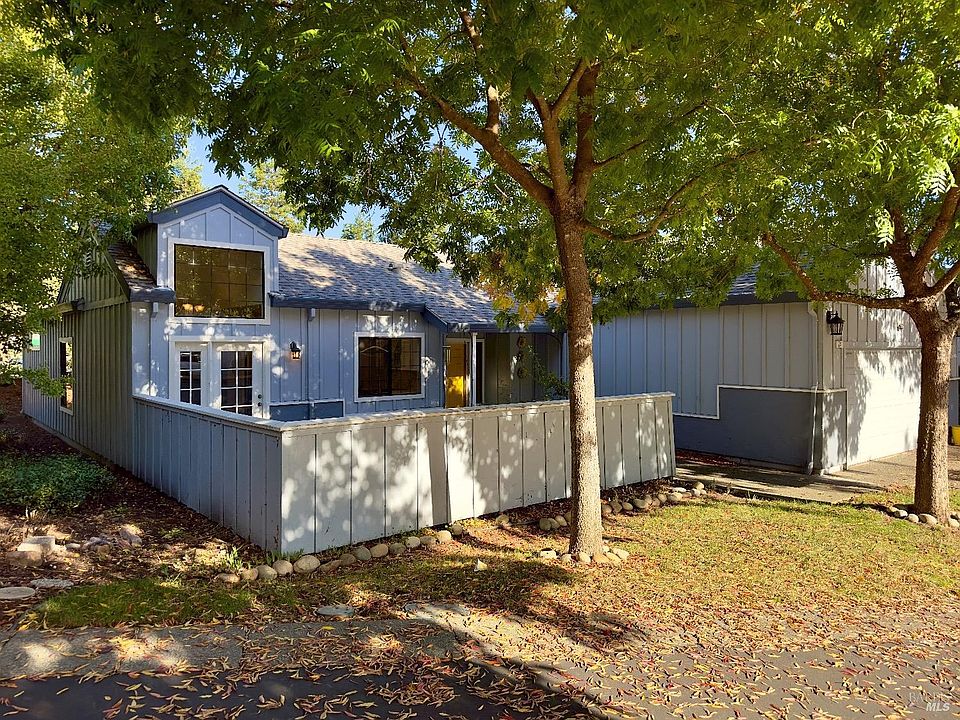 1st image of 741 Amherst Circle