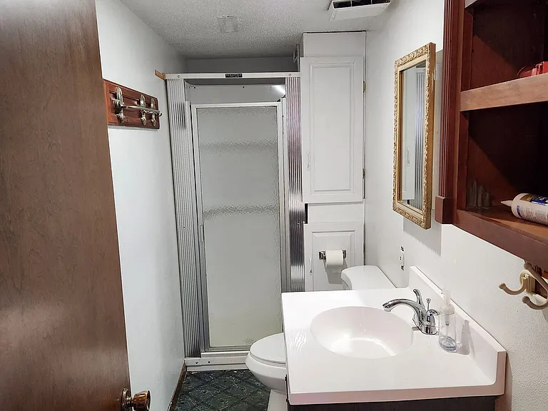 Basement 3/4 bath