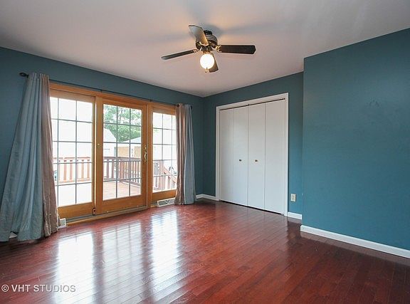 5th image of 18135 Oakwood Ave