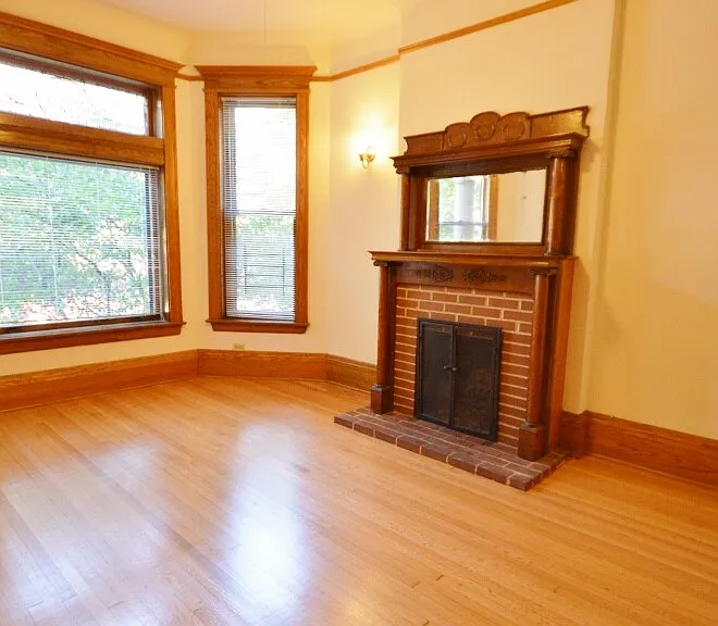 925 W Newport Ave #1 — Photo 1