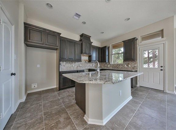 5th image of 18531 Triana Bend Ln