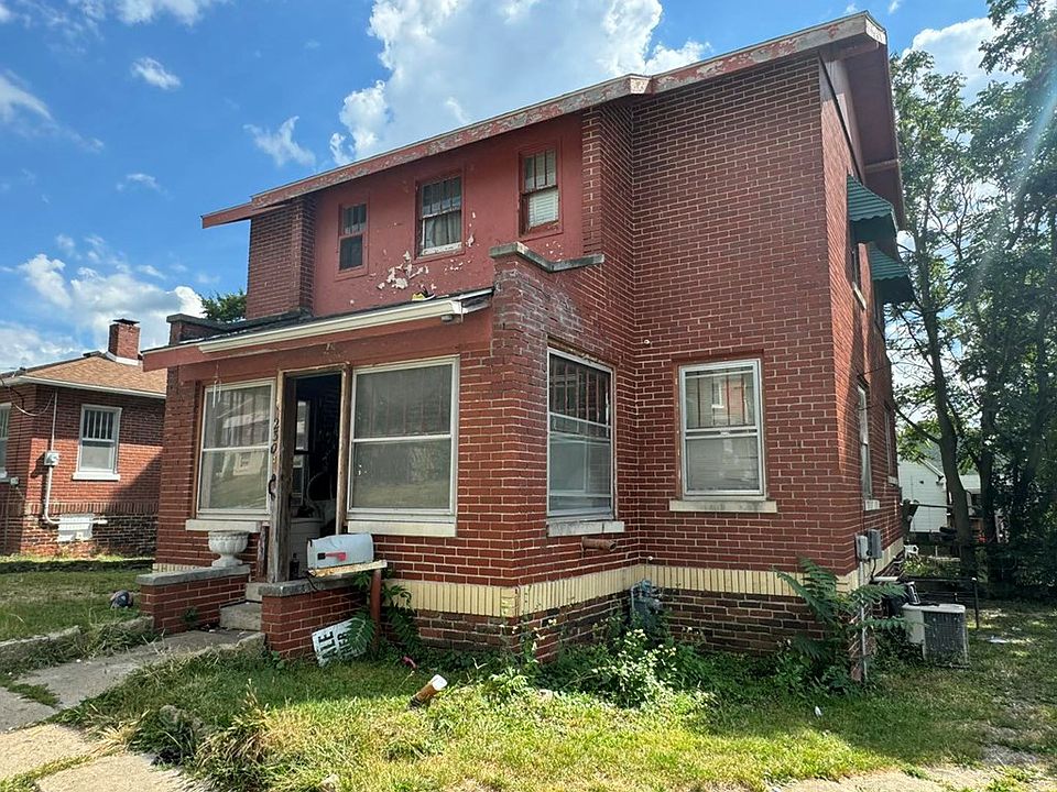 2nd image of 230 W 2nd St