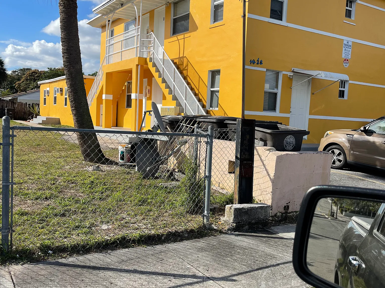 2 bed, 3900 sqft, $1,600 — Photo 1