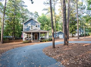 345 E Morganton Rd, Southern Pines, NC 28387