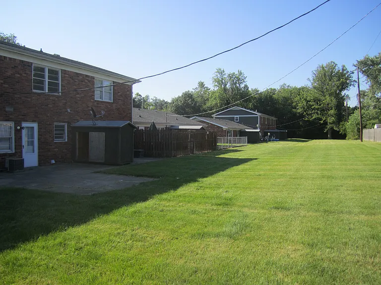 Emerton Place Townhomes — Photo 16