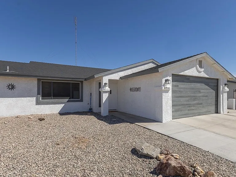 3385 Poppy Trail Dr — Photo 2