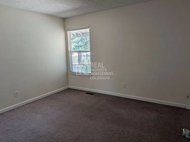 4260 S Kittredge St — Photo 3