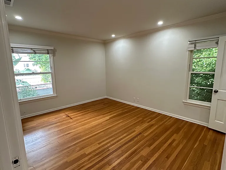 131 S Harper Ave — Photo 14