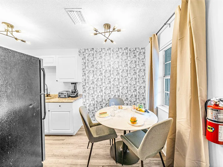 374 Sunshine Dr #K2 — Photo 8