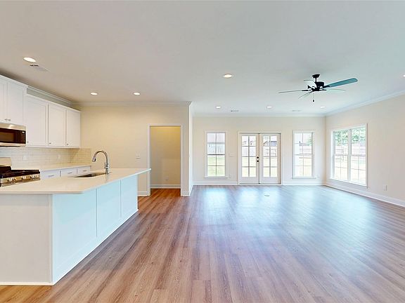 4th image of 1445 Trace Oak Ln