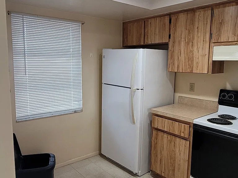 3801 Country Club Blvd #7 — Photo 15