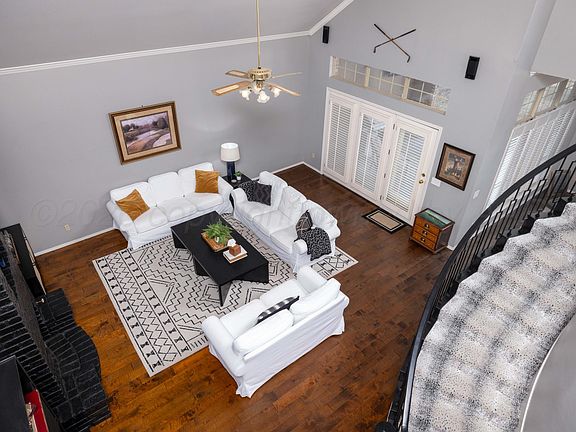 3rd image of 44 Saint Andrews Dr