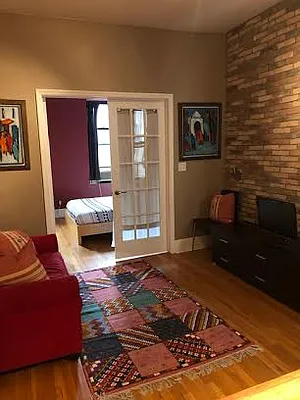 Rented by Fay Kong, LREB | media 23