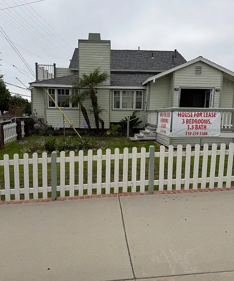 302 N Gertruda Ave — Photo 3