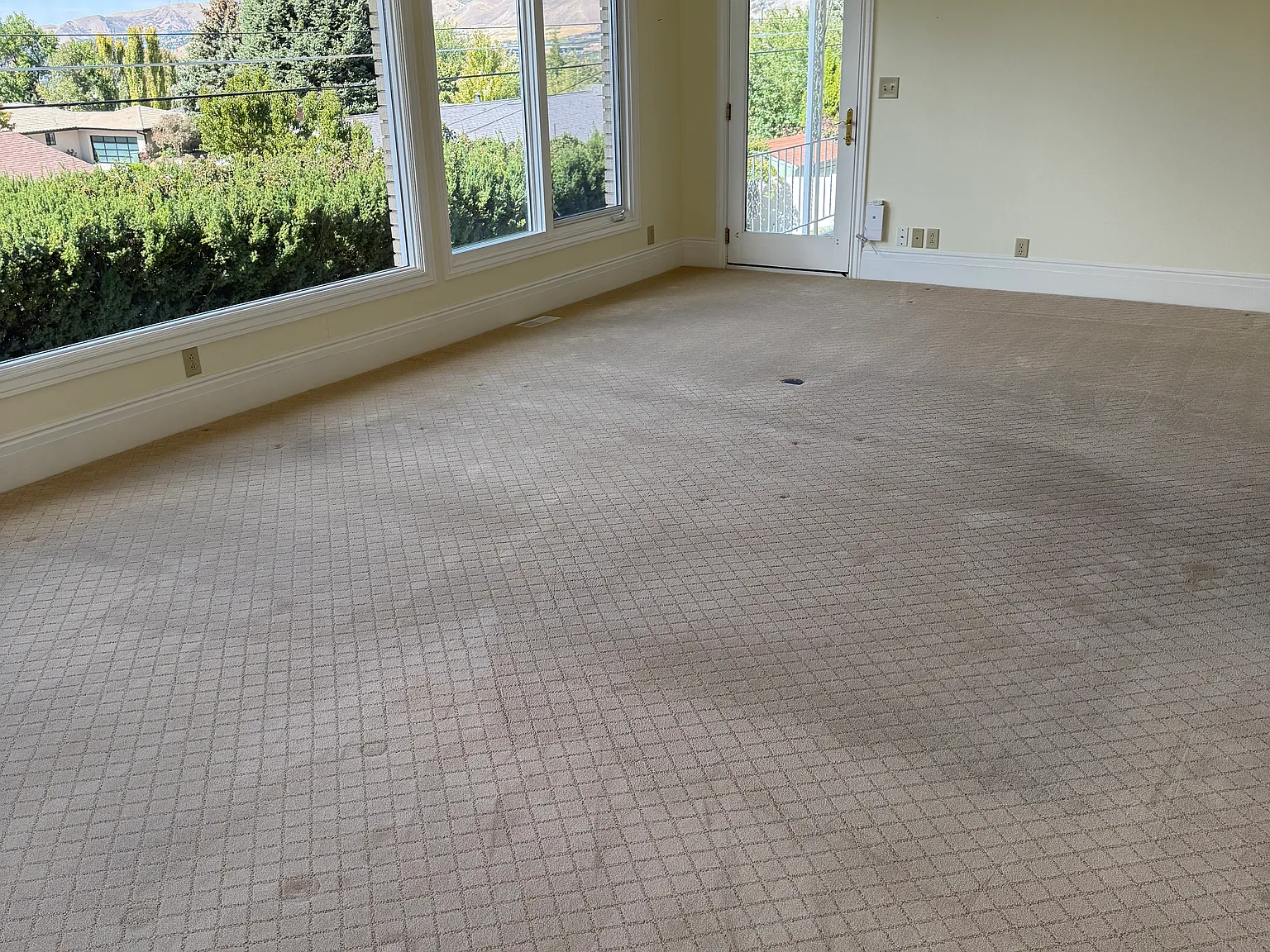4 bed, 3880 sqft, $4,500 — Photo 4