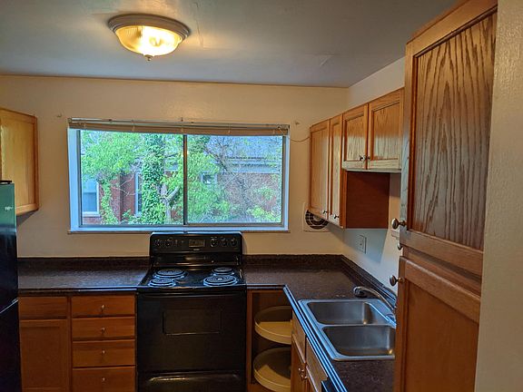 4th image of 1041 Delta Ave APT 401
