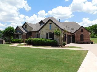 44 Hinton Ct, Van Alstyne, TX 75495
