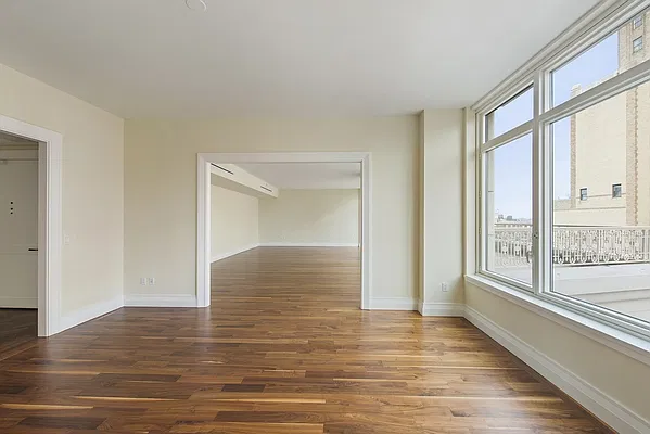 Sold by Nest Seekers International | media 3