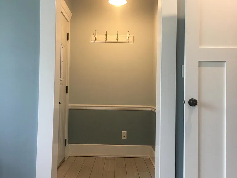 325 S Grant St — Photo 5