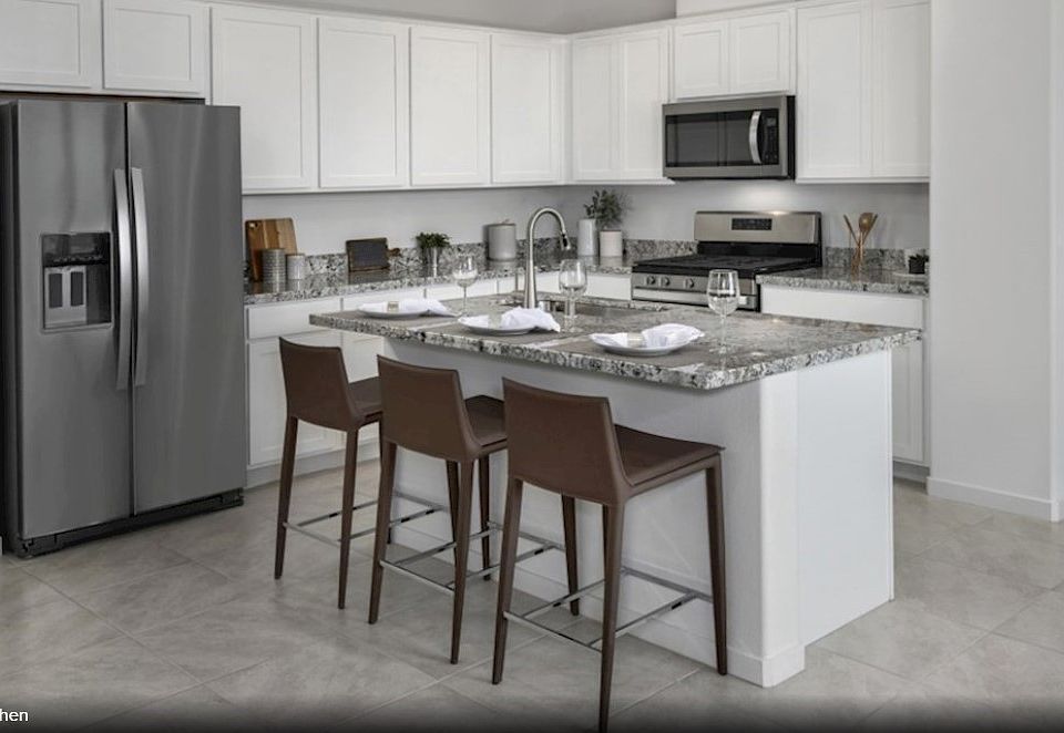 1st image of 1144 Heliodor Ave