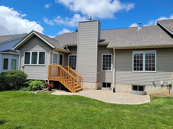 3rd image of 3452 Maple Glen Dr