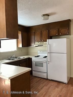 1st image of 1506 Oakshire Ct APT C