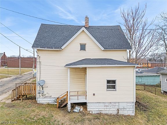 4th image of 1024 Rex Ave NE