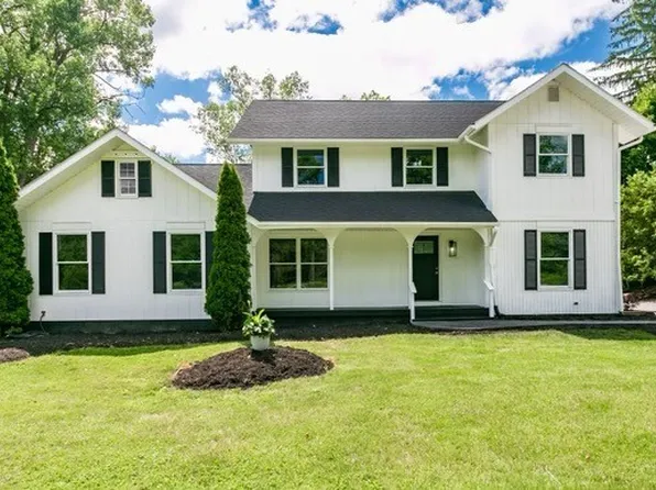 13828 Chillicothe Rd, Novelty, OH 44072