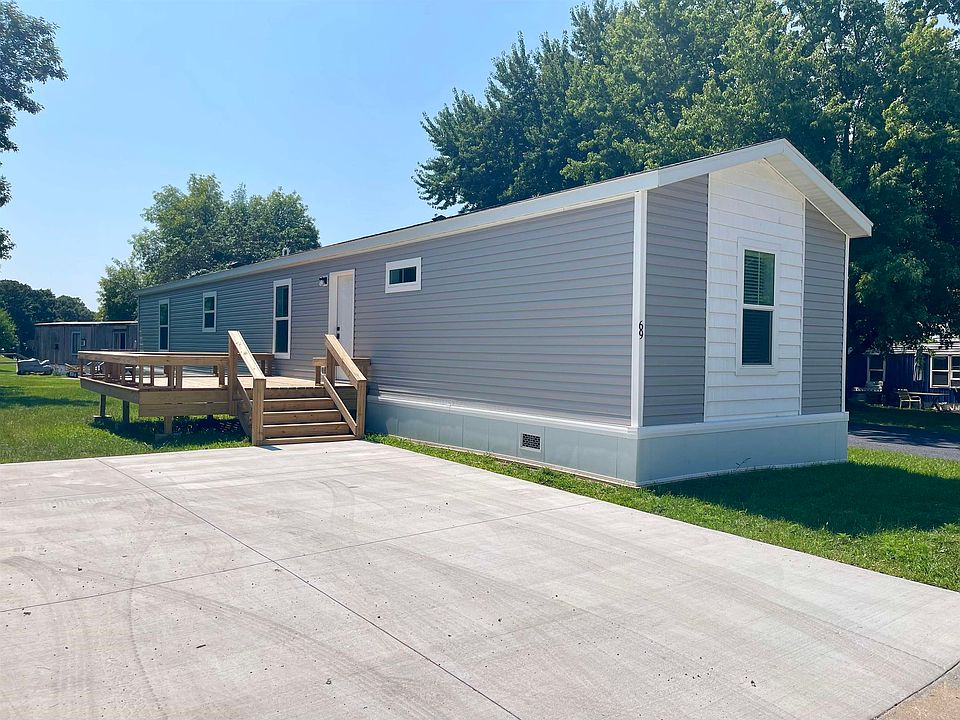 1st image of 2408 25th St Lot 69