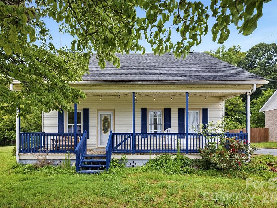 1st image of 302 Catawba Ave