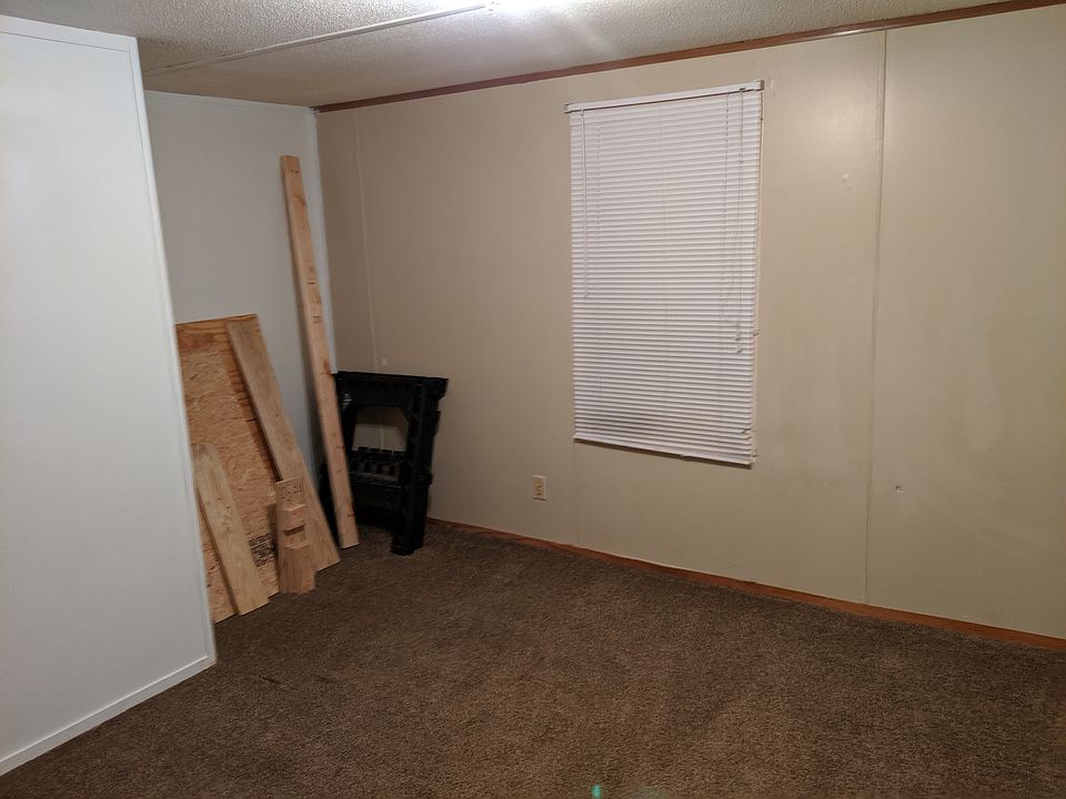 2nd image of 1005 Brevard Ln