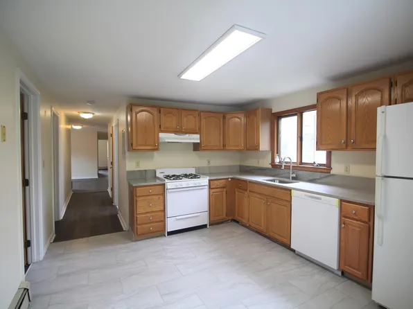 21 Mellen St Floor 3, Cambridge, MA 02138