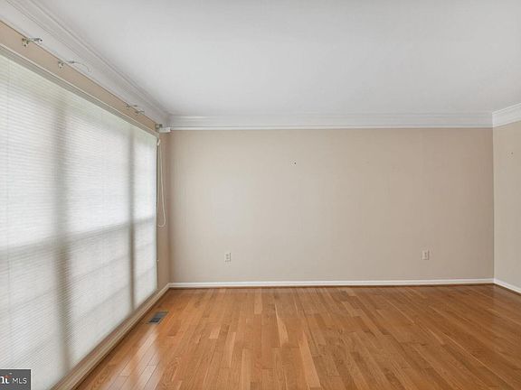 4th image of 11608 Clocktower Ln