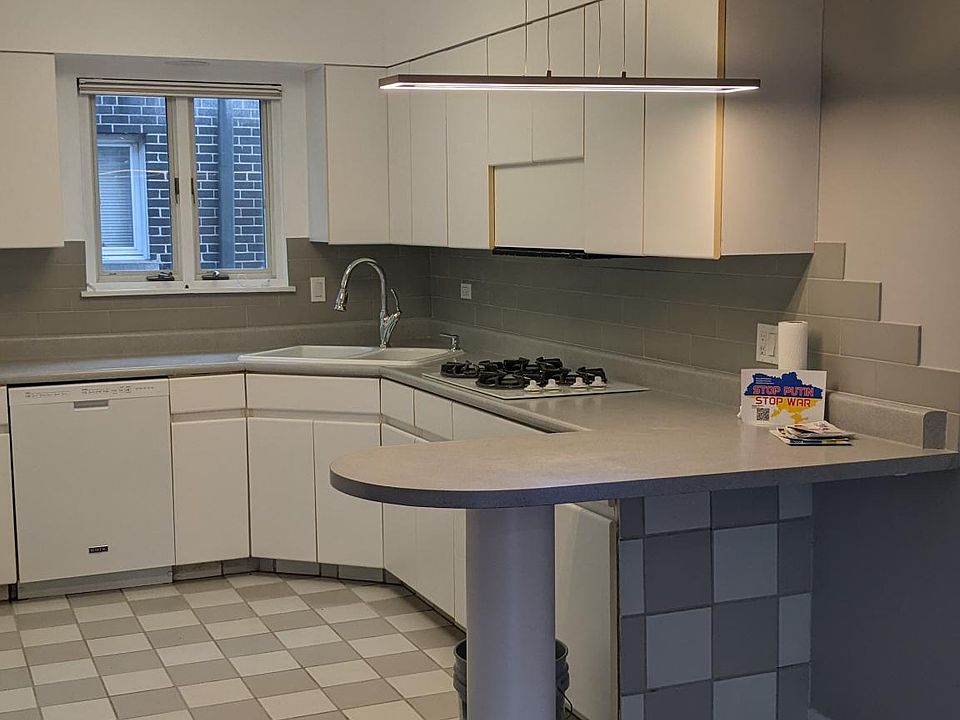1st image of 625 Mulberry Pl