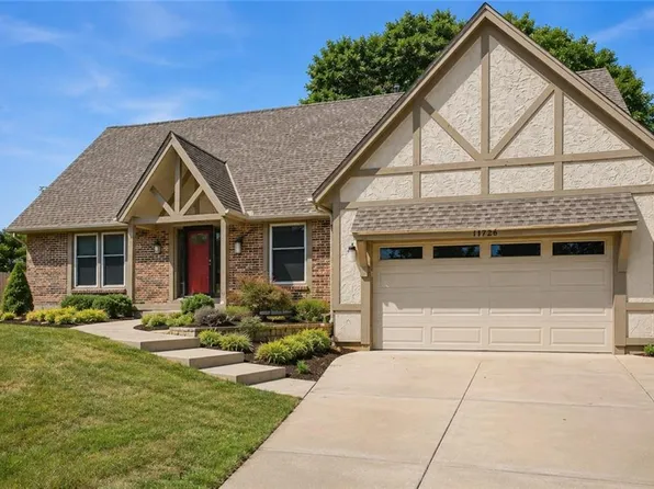 11728 W 108th Cir, Overland Park, KS 66210