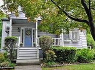 87 Pleasant St, Needham, MA 02492