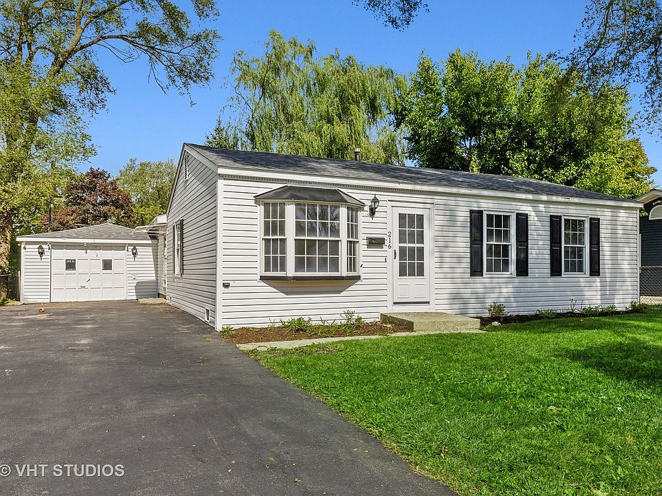 1st image of 216 Cypress Dr