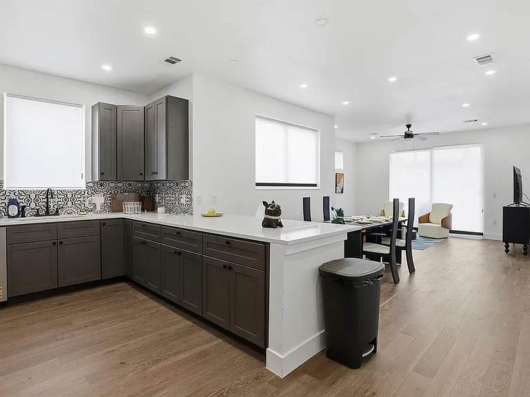 1208 W Oltorf St #A — Photo 4