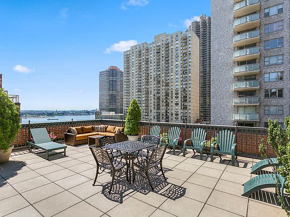 5th image of 305 E 40th St APT 8T