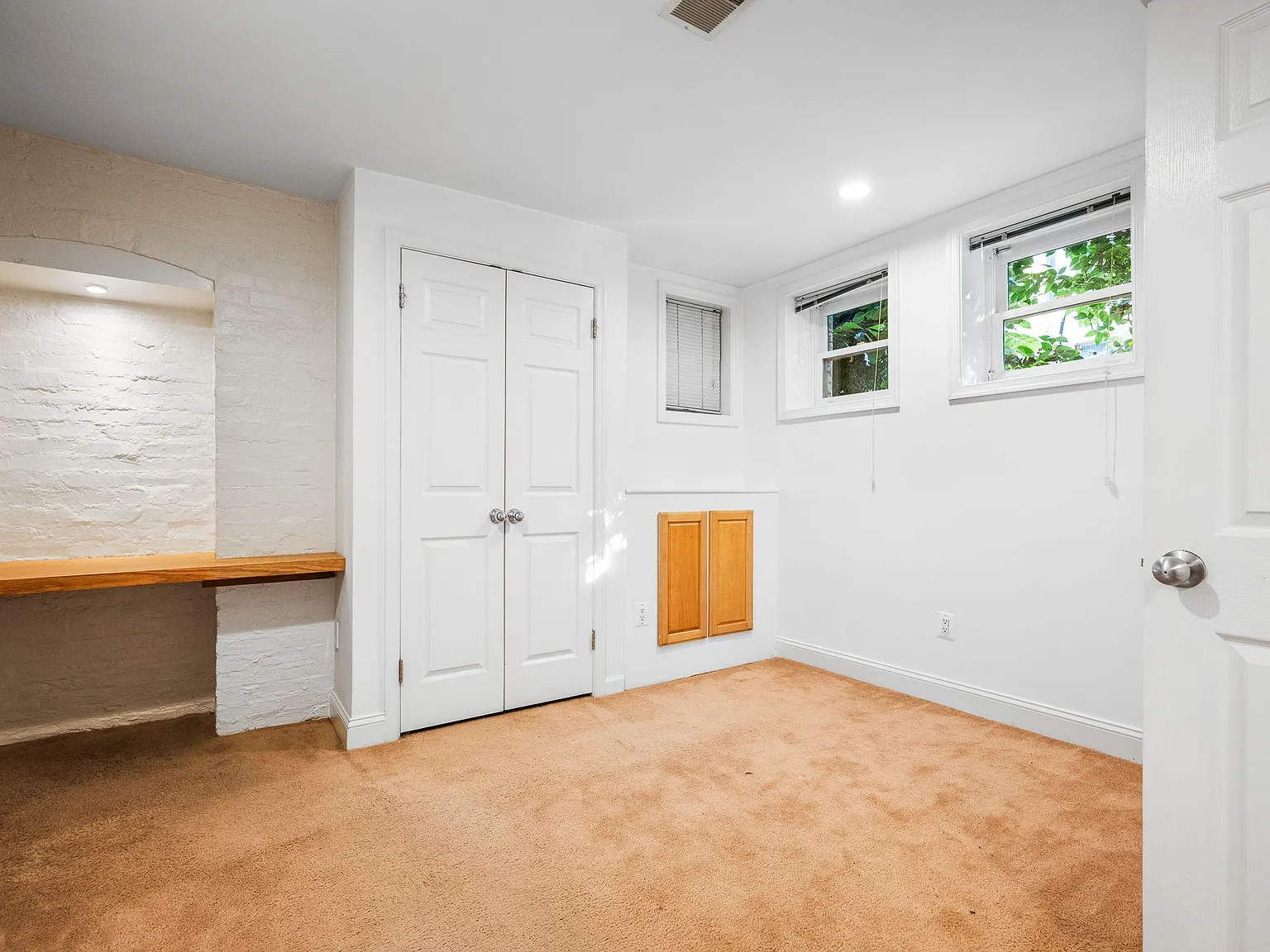 2 bed, 800 sqft, $3,250 — Photo 2