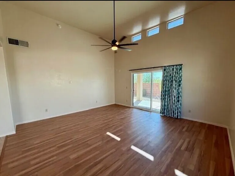 8119 N Peppersauce Dr — Photo 4