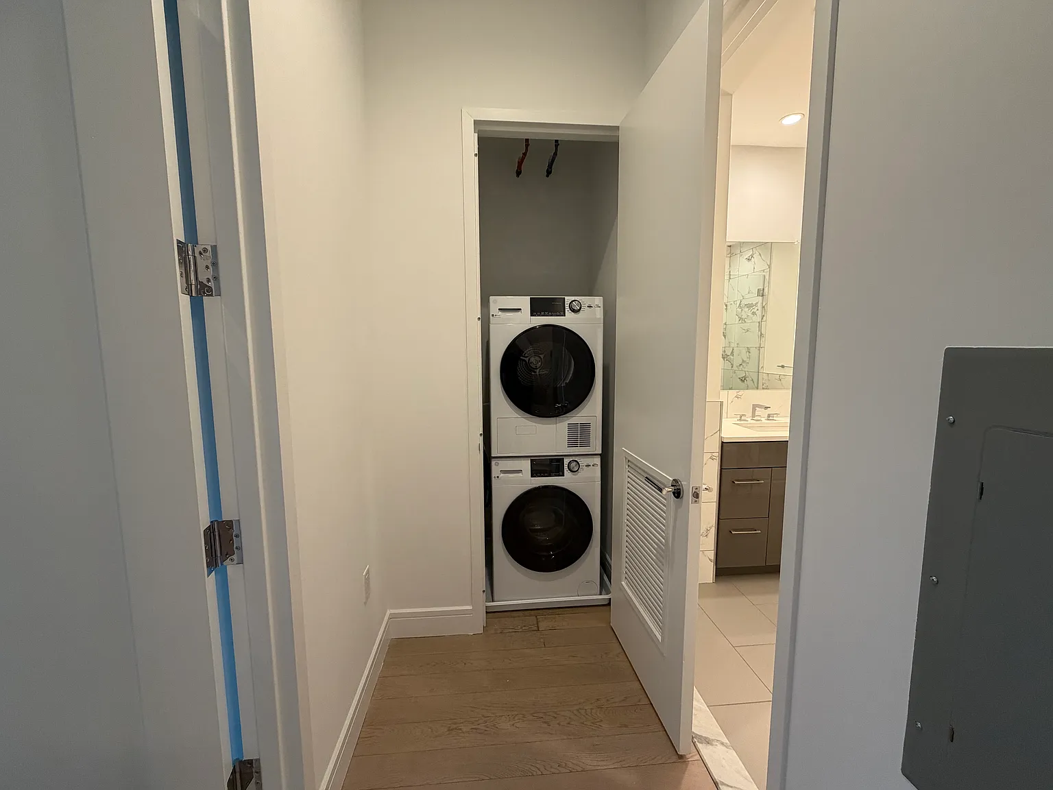 Studio, 540 sqft, $2,684 — Photo 3