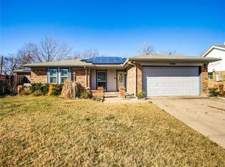 5008 Prairieview Ct S, Arlington, TX 76017