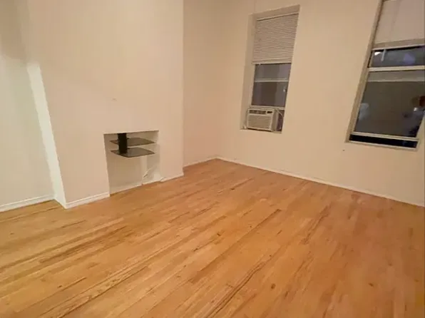 14 Avenue A image 1 of 6