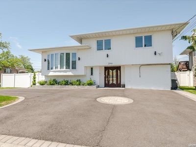 2998 Shore Drive, Merrick, NY, 11566