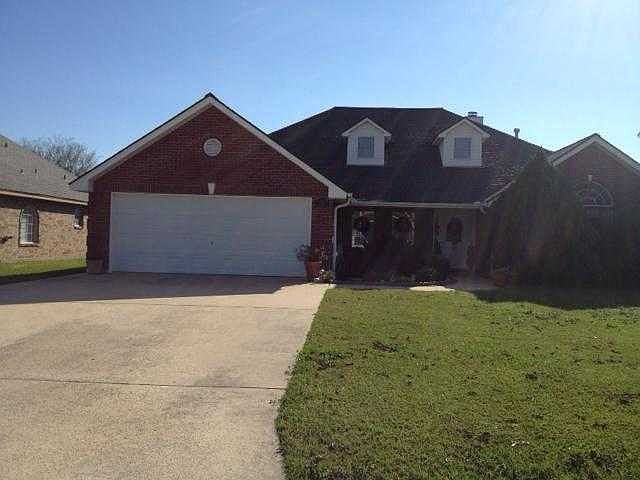 1st image of 2417 Oak N