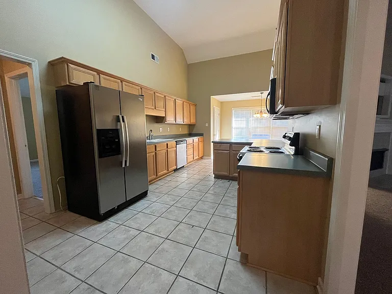 9150 Hervay Cv — Photo 10