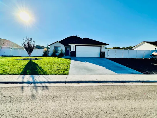 911 Campbell St, Vale, OR 97918