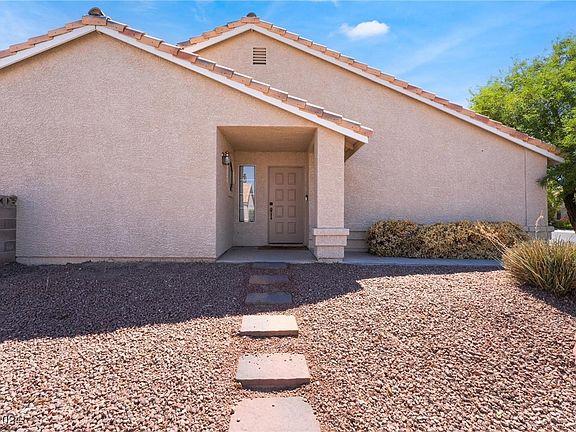 3rd image of 1458 Harmony Hill Dr
