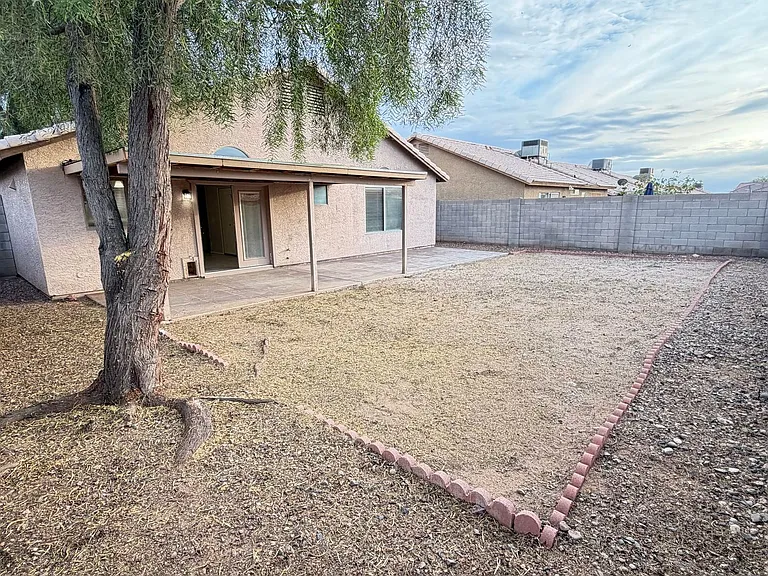 11344 W Barbara Ave — Photo 13